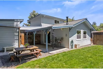 9814 Diane Lane, Upper Lake, CA 95485 - Photo 18