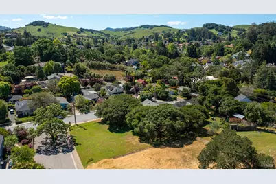 156 Grant Court, Petaluma, CA 94952 - Photo 4