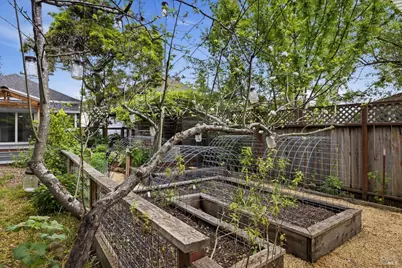640 Charles Street, Santa Rosa, CA 95404 - Photo 32