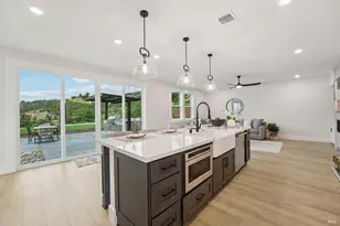 5663 Crystal Dr, Santa Rosa, CA 95404 - Photo 16