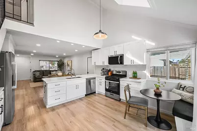 855 Garden Court, Petaluma, CA 94954 - Photo 6