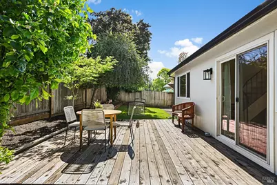 855 Garden Court, Petaluma, CA 94954 - Photo 10