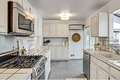 17 Redwood Drive Drive, San Rafael, CA 94901 - Photo 20