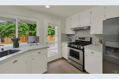 413 Violet Court, Fairfield, CA 94533 - Photo 22