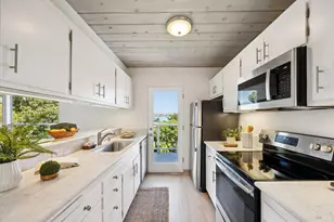 122 Woodward Ave, Sausalito, CA 94965 - Photo 10