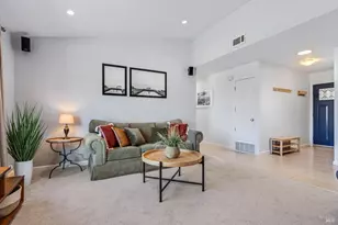 3886 Klamath Way, Napa, CA 94558 - Photo 2