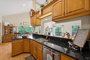 258 Circle Oaks Dr, Napa, CA 94558 - Photo 26