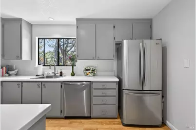 37 Greenside Way, San Rafael, CA 94901 - Photo 6