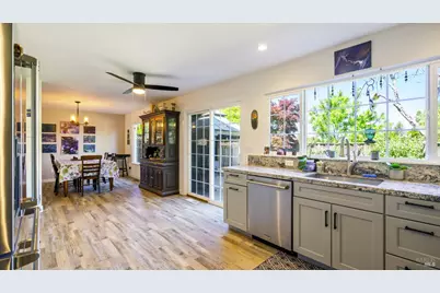 868 Holly Avenue, Rohnert Park, CA 94928 - Photo 16