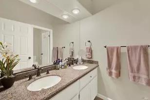 1315 Fullerton Dr, Fairfield, CA 94533 - Photo 30