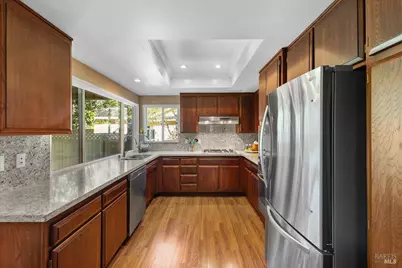 411 Twin Lakes Circle, Santa Rosa, CA 95409 - Photo 18