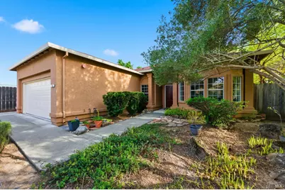 983 Liberty Drive, Napa, CA 94559 - Photo 2