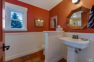 655 W Grant St, Healdsburg, CA 95448 - Photo 16