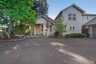 655 W Grant St, Healdsburg, CA 95448 - Photo 2