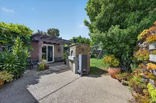 653 Windsor Dr, Benicia, CA 94510 - Photo 32