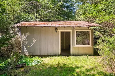 46320 Iversen Road, Point Arena, CA 95468 - Photo 32
