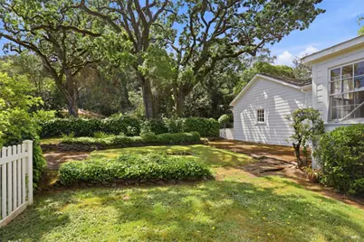 8 Lawrence Drive, Novato, CA 94945 - Photo 22