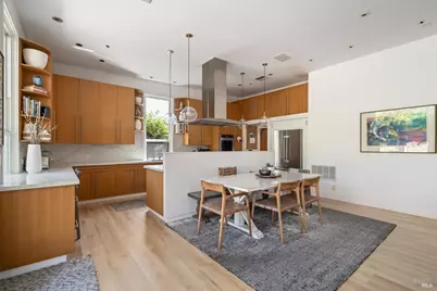 704 Las Colindas Road, San Rafael, CA 94903 - Photo 10