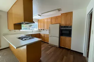 12 Lawrence Dr, Novato, CA 94945 - Photo 10