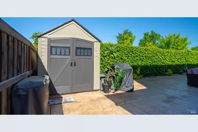 248 Aster Street, Vacaville, CA 95688 - Photo 40