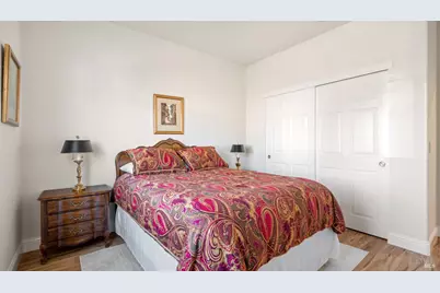 215 Albany Street, Cloverdale, CA 95425 - Photo 28