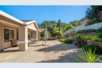 215 Albany Street, Cloverdale, CA 95425 - Photo 36