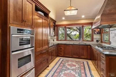 39 Tomahawk Drive, San Anselmo, CA 94960 - Photo 12