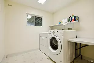 122 Woodward Ave, Sausalito, CA 94965 - Photo 20