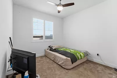 355 Marigold Drive, Vacaville, CA 95687 - Photo 6