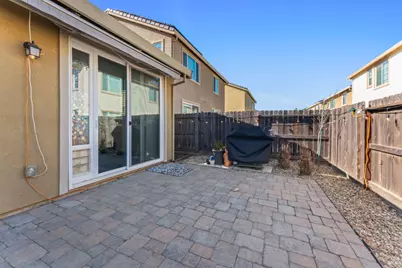 355 Marigold Drive, Vacaville, CA 95687 - Photo 32