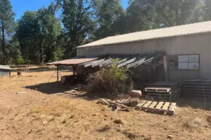 46145 Meadow Ln, Laytonville, CA 95454 - Photo 24