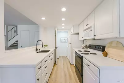 46 Dockside Circle, San Rafael, CA 94903 - Photo 18