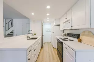 46 Dockside Cir, San Rafael, CA 94903 - Photo 18