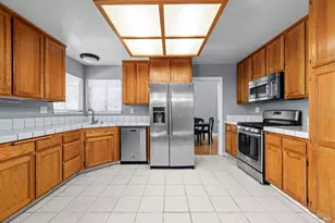 1820 Howard Dr, Windsor, CA 95492 - Photo 14