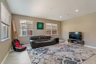 2126 Yellow Rose Cir, Fairfield, CA 94534 - Photo 6