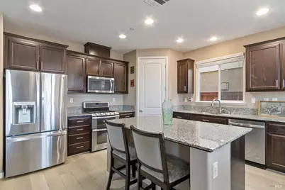 2126 Yellow Rose Circle, Fairfield, CA 94534 - Photo 12