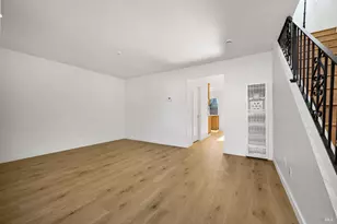 319 Algiers Ct, Santa Rosa, CA 95409 - Photo 2