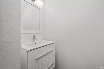 319 Algiers Court, Santa Rosa, CA 95409 - Photo 10