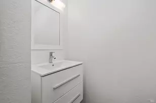 319 Algiers Ct, Santa Rosa, CA 95409 - Photo 10