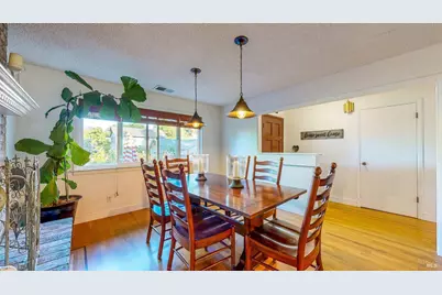 2142 Laguna Road, Santa Rosa, CA 95401 - Photo 20