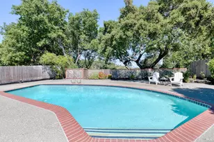 13 Woodland Ct, Novato, CA 94947 - Photo 16