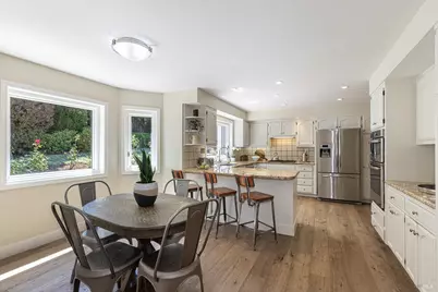 1018 Oakmont Court, Napa, CA 94559 - Photo 4