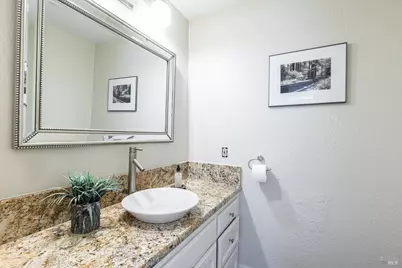 1018 Oakmont Court, Napa, CA 94559 - Photo 40