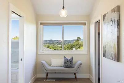 1018 Oakmont Court, Napa, CA 94559 - Photo 26
