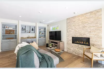 1018 Oakmont Court, Napa, CA 94559 - Photo 4