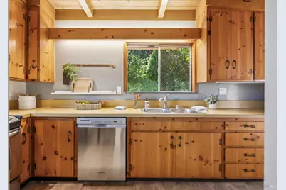 215 Bungalow Avenue, San Rafael, CA 94901 - Photo 10