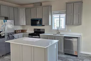 246 Apple Ln, Santa Rosa, CA 95407 - Photo 2