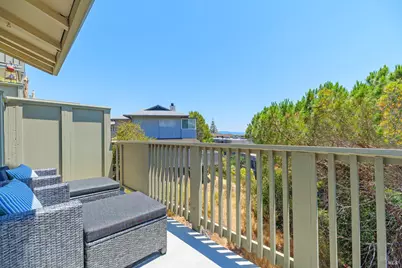 175 Upper Via Casitas Way #2, Greenbrae, CA 94904 - Photo 26