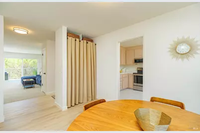 175 Upper Via Casitas Way #2, Greenbrae, CA 94904 - Photo 10
