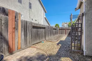 244 Somerville Dr, Vacaville, CA 95687 - Photo 36